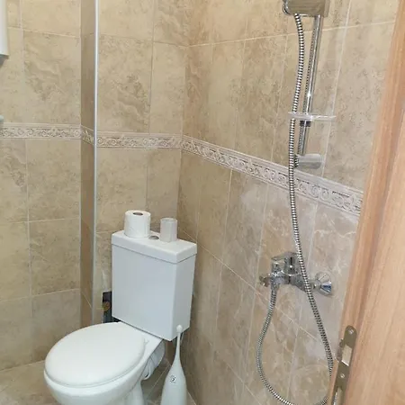 бутикови студиа брита * クラネヴォ