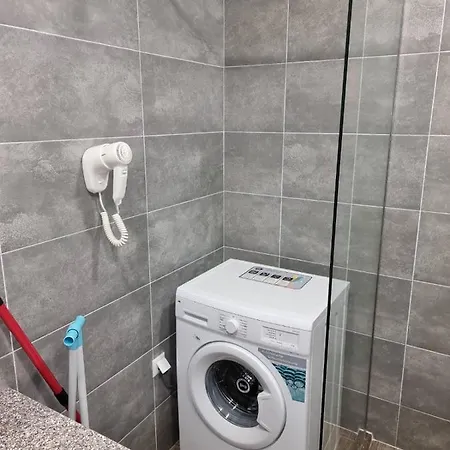 бутикови студиа брита Appartement