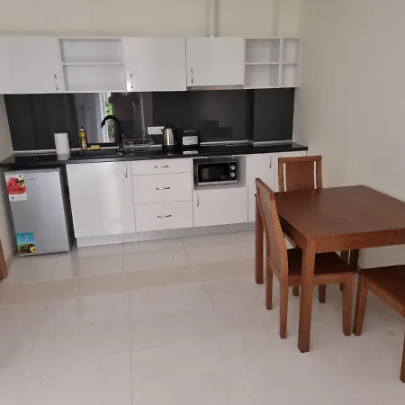 бутикови студиа брита