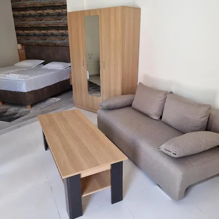 Apartment бутикови студиа брита