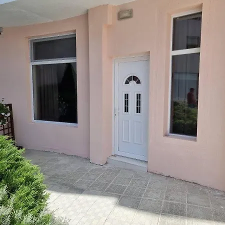 бутикови студиа брита *