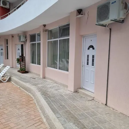 бутикови студиа брита Appartement