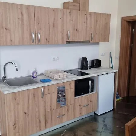 бутикови студиа брита