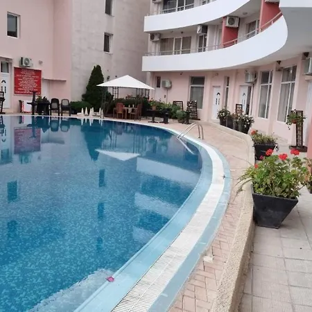 Appartement бутикови студиа брита