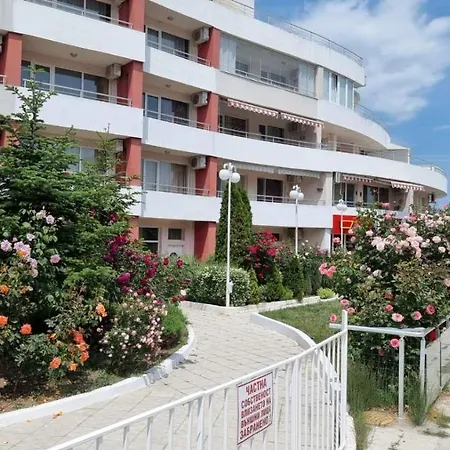 Apartment бутикови студиа брита *
