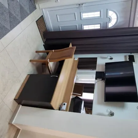 бутикови студиа брита