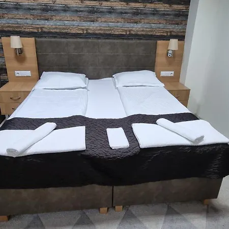 Apartment бутикови студиа брита
