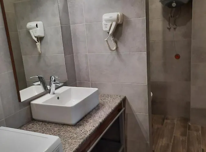 бутикови студиа брита Lejlighed Kranevo